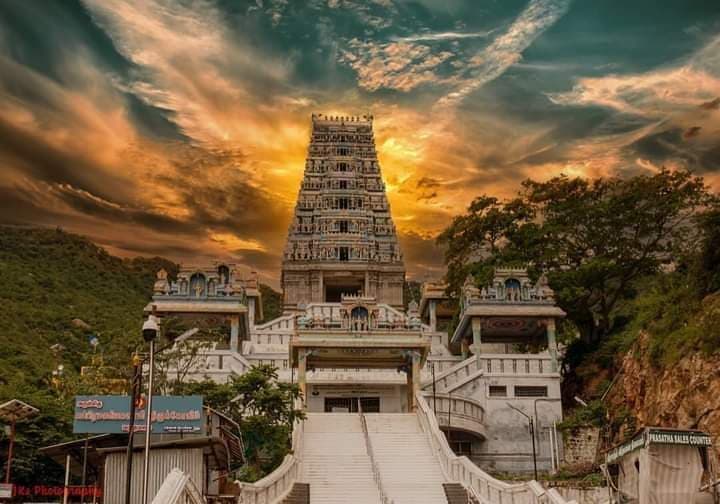 Marudhamalai Murugan Temple on hilltop